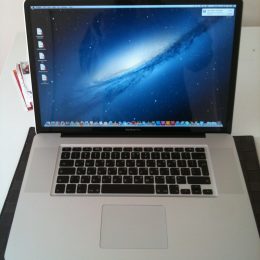 Mac Pro 17 Inch בהזדמנות! יד שניה כמו חדש